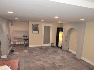 927 Saint Paul St, Baltimore, MD 21202