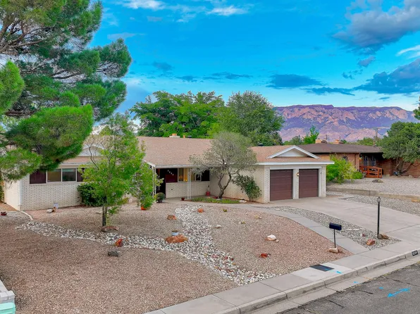 8209 Avenida La Prestina NE, Albuquerque, NM 87109