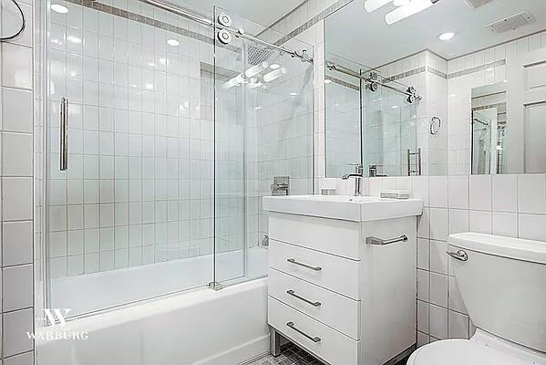 Rented by Warburg | media 31