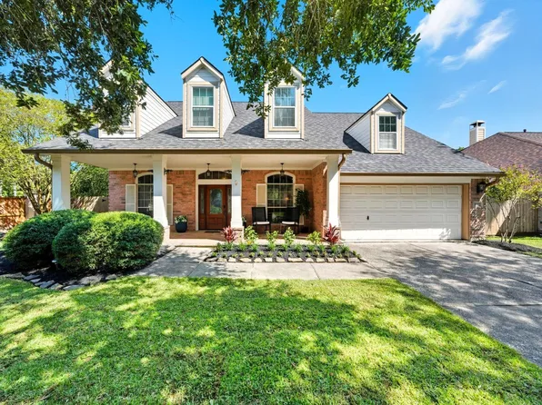 2302 Palm Cir, Seabrook, TX 77586