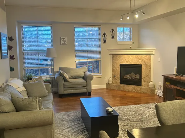 1699 N Downing St APT 102, Denver, CO 80218