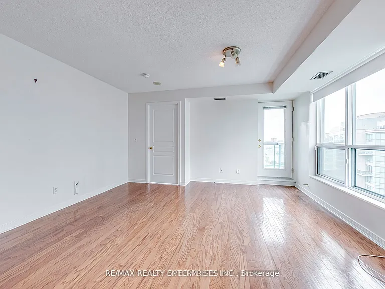 2545 Erin Centre Blvd N #1409 — Photo 10