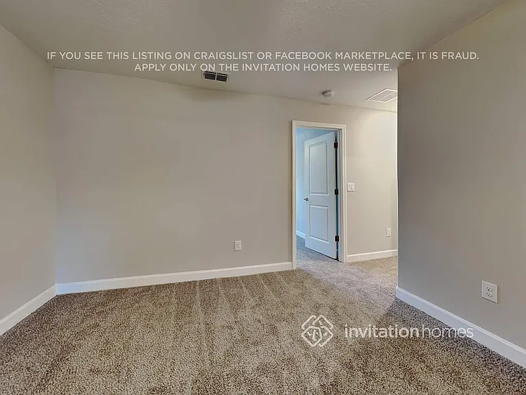 2888 Coach Manors Way — Photo 18
