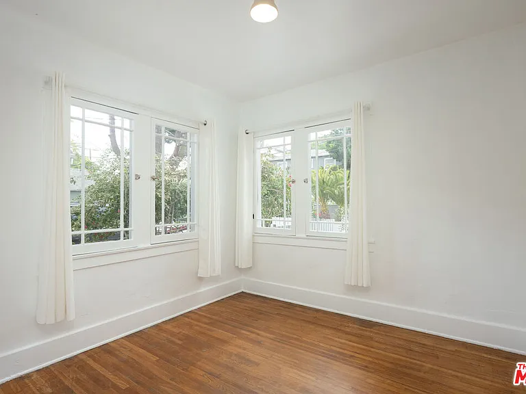 734 Pier Ave — Photo 21