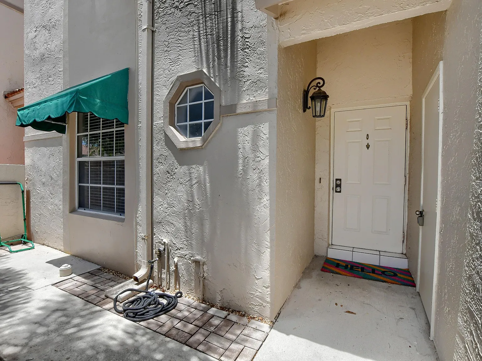 2 bed, 2.0 bath, 1145 sqft, $3,000 — Photo 2