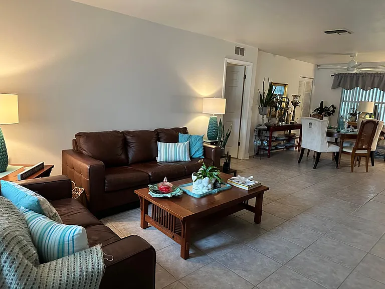 13741 Sussex Ave — Photo 40