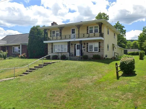 266 W 3rd St, Corning, NY 14830