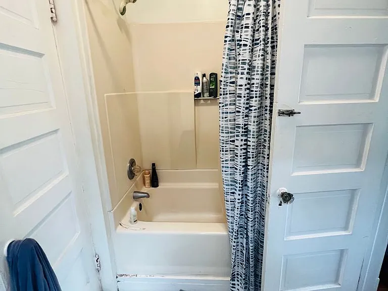 2327 Floyd Avenue — Photo 15