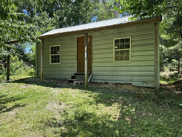 1st image of 17 Wilkins Ln