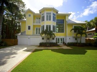 794 Pan Am Ave, Naples, FL 34110