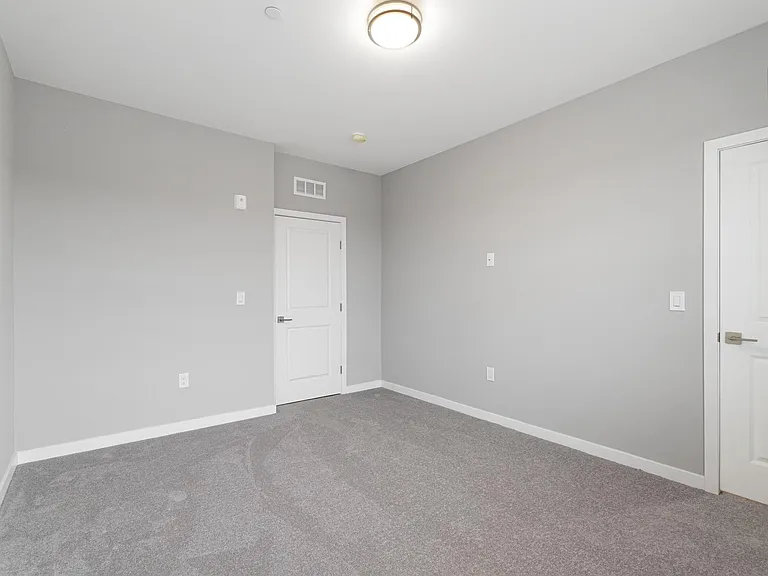 4649 Umbria St #311 — Photo 15
