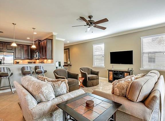 5th image of 14779 Sutherland Ave #439