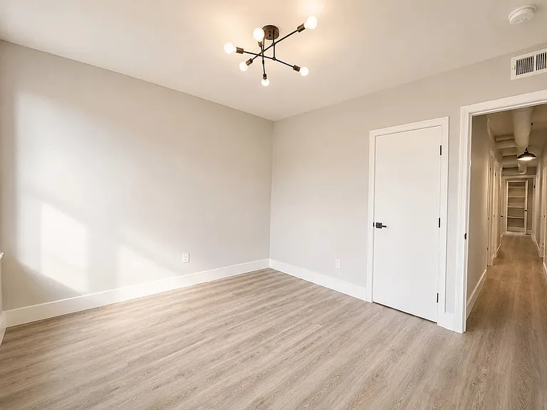 141 Park Ave #407 — Photo 3