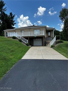 54431 Maple Ln, Martins Ferry, OH, 43935