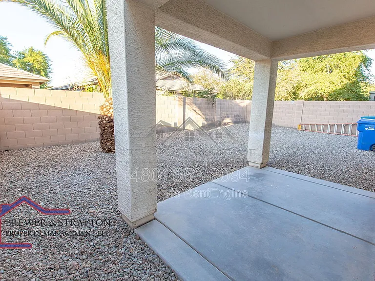 5816 W Gwen St — Photo 43