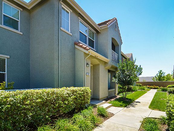 3rd image of 602 Dante Cir