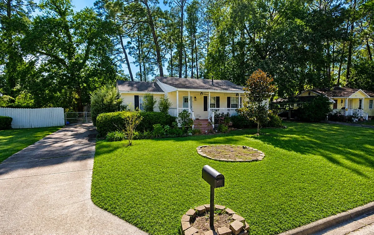 Building Photo - 113 Timberline Dr