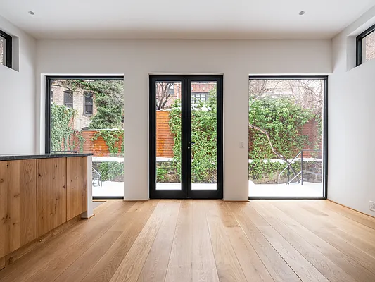 Rented by Centric New York | media 26