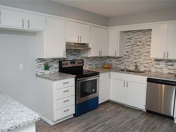 5th image of 5828 Hefner Village Ct