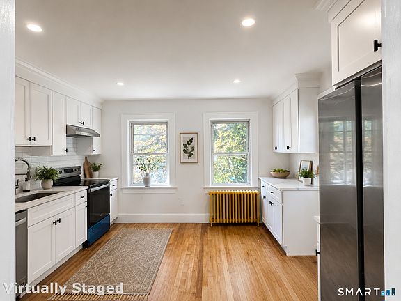 3rd image of 20 Parker Ave