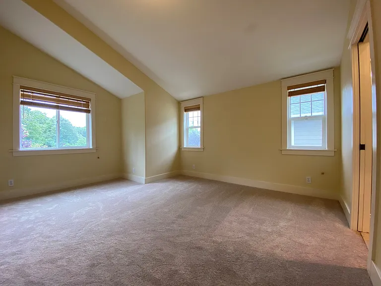 2639 SW Nevada St — Photo 13