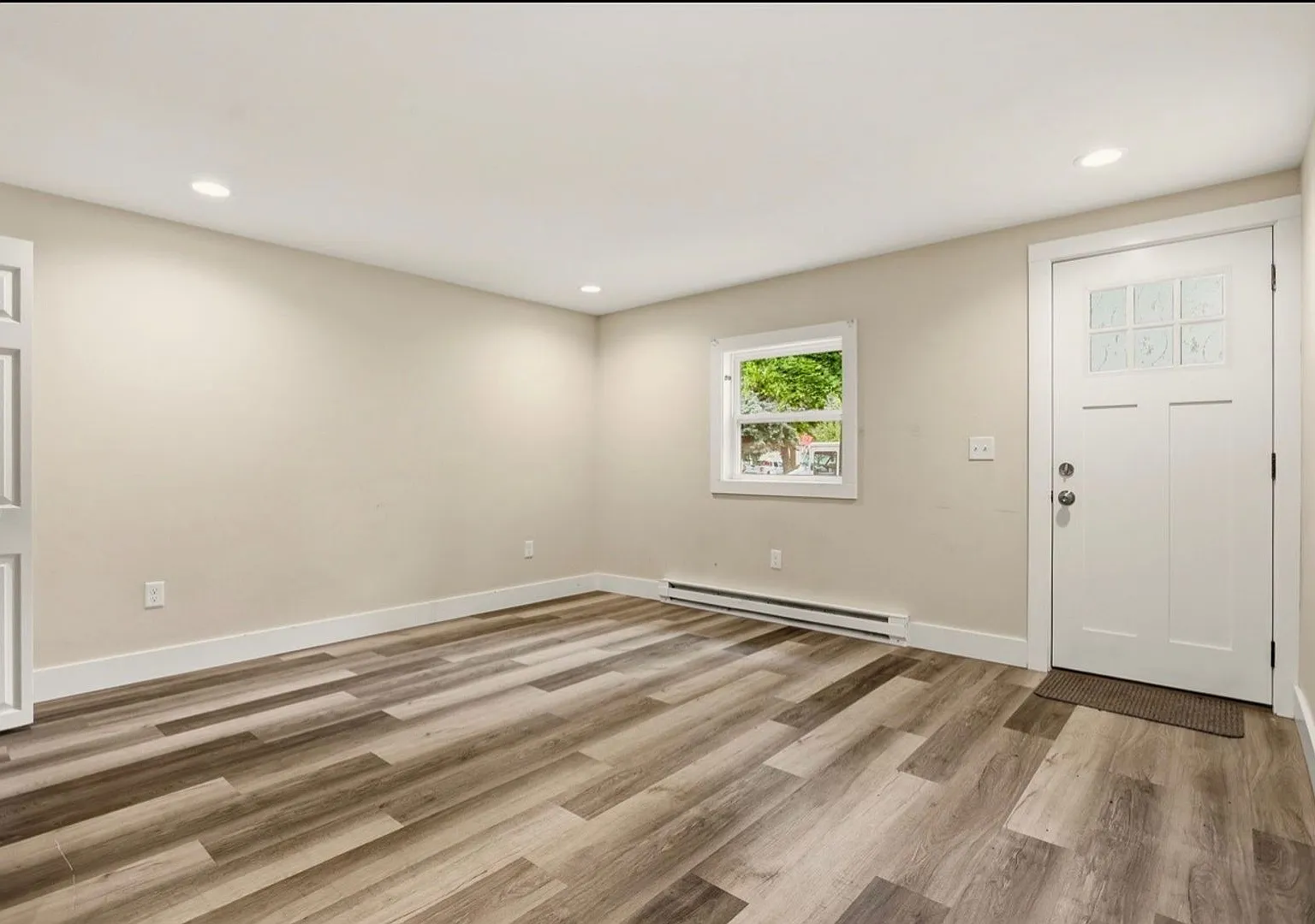 602 Townsend St — Photo 2