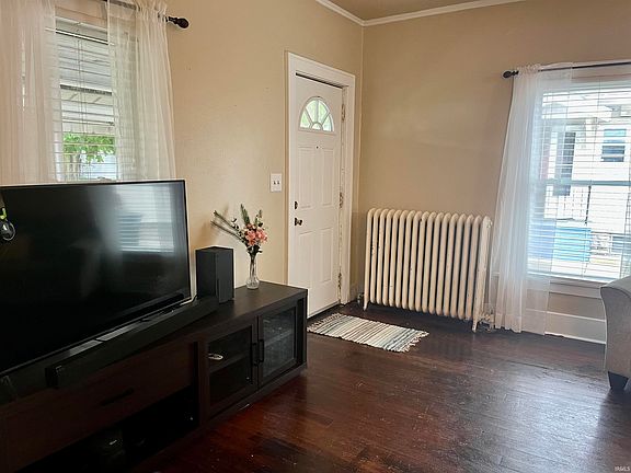 5th image of 805 S 24th St