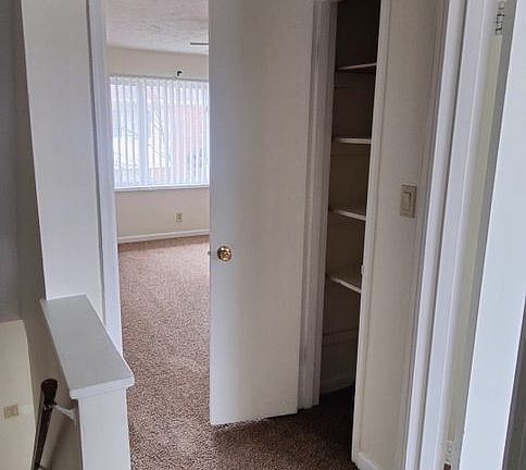 4th image of 1059 Wilmington Ave #3-7