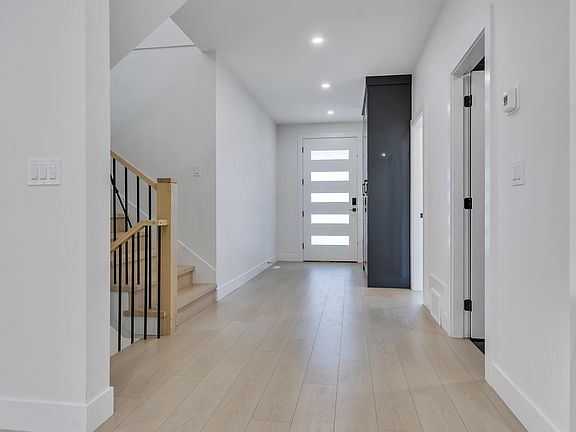 3rd image of 1680A McKenzie Rd