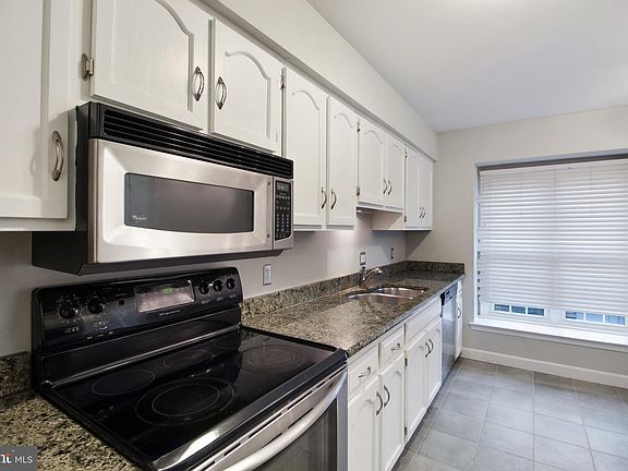 4th image of 445 Briarcreek Dr