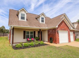 216 Forest Glen Dr, Oxford, MS 38655