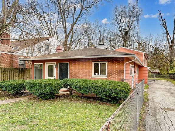 3rd image of 513 Lincoln Dr