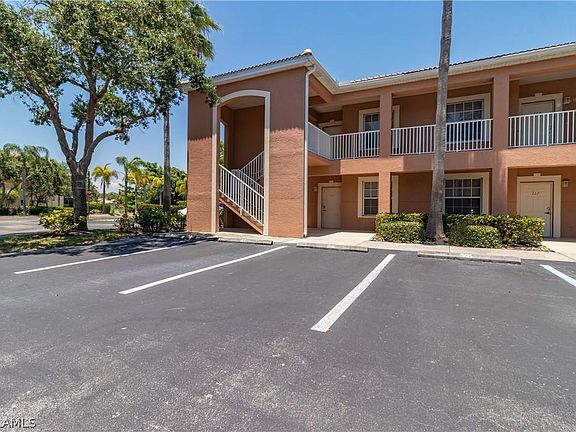 3rd image of 3475 Lake Shore Dr APT 111