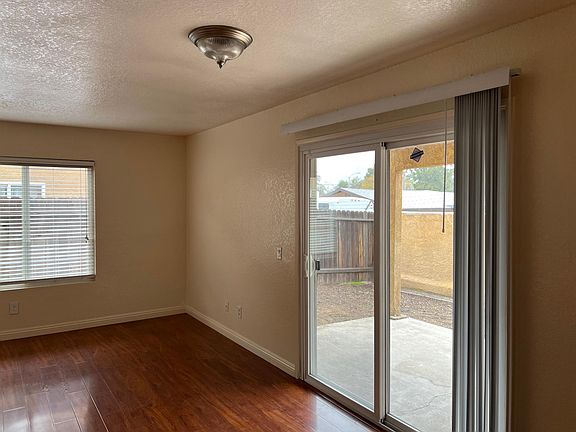 3rd image of 779 Gianni Dr