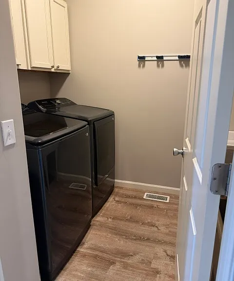 Hillcrest Dr — Photo 2