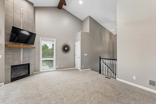 15307 Iowa St — Photo 4