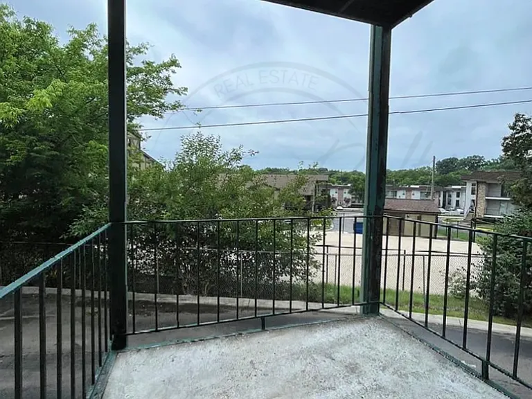 555 N Dupont Ave #B42 — Photo 15