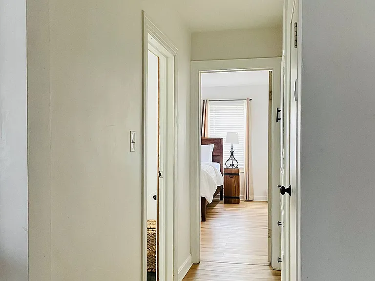 627 S Harlan Ave #B — Photo 15