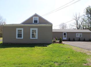 215 Ware St, Palmer, MA 01069
