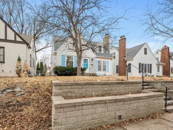 3042 Benjamin St NE, Minneapolis, MN 55418