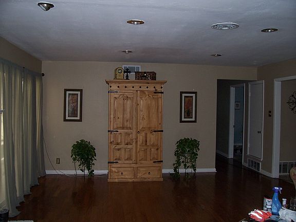 Living Area 1
