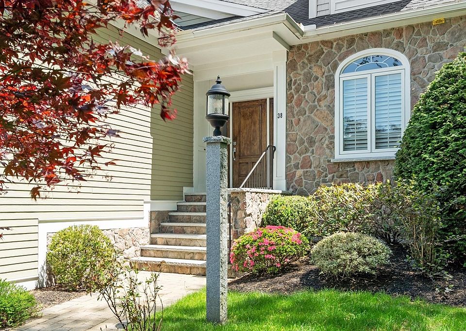 1st image of 38 Crenshaw Ln #38