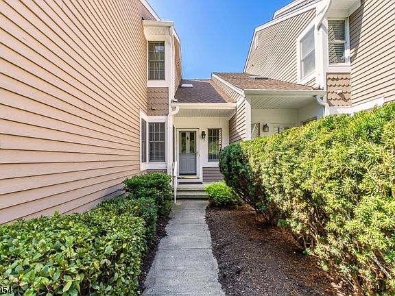 5th image of 7 Dorset Ln