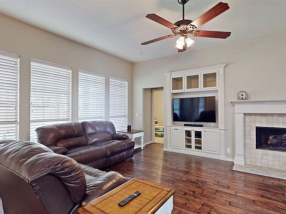 4th image of 2608 White Owl Dr