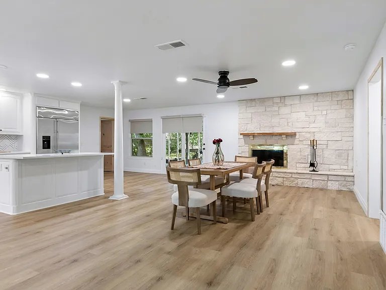 1212 W Murphy Rd — Photo 10