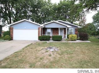 5 Blue Spruce Ct, Granite City, IL 62040