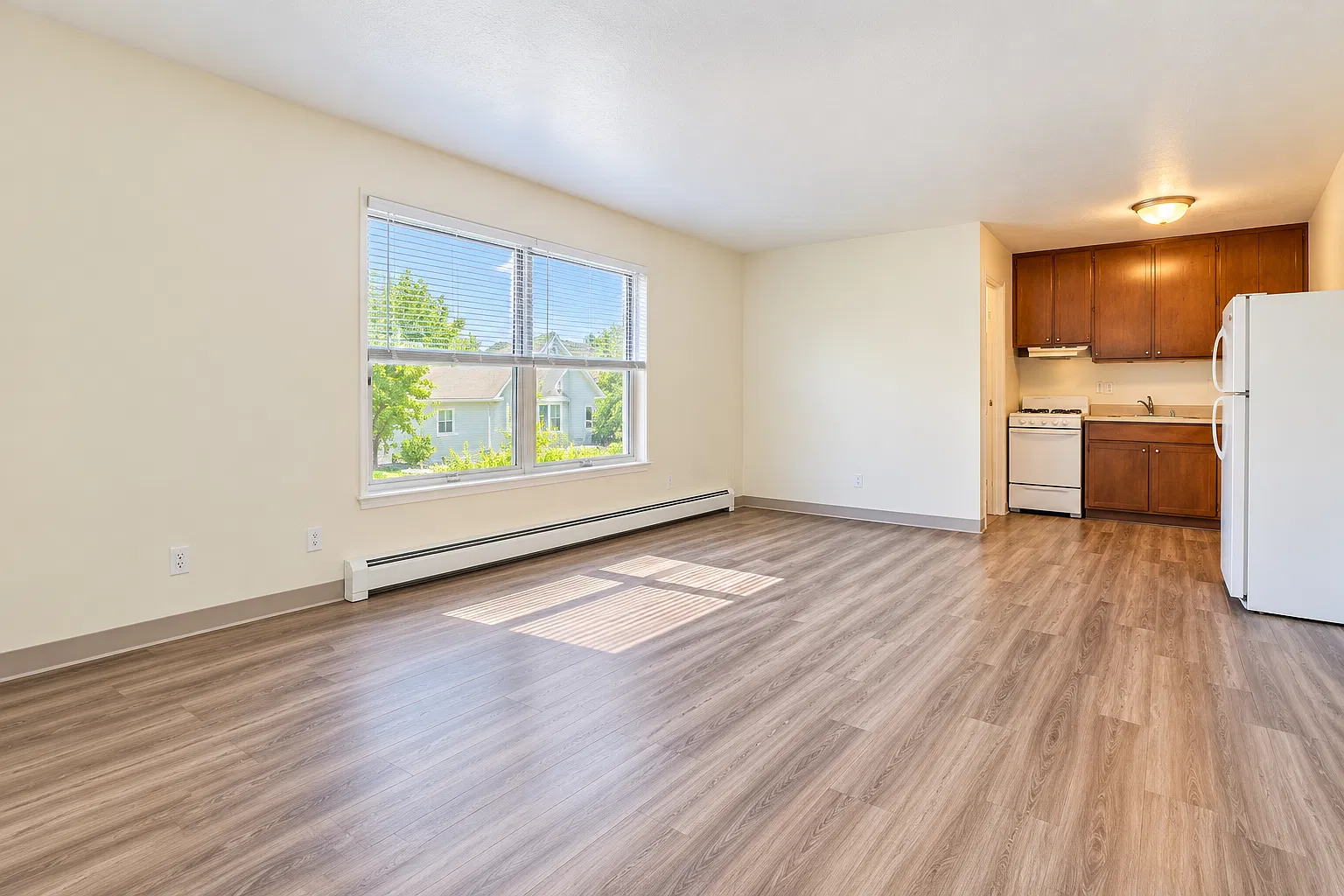 1 bed, $949 — Photo 2