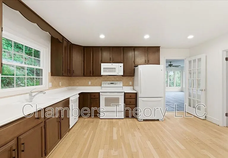 1436 Ironwood Dr — Photo 14