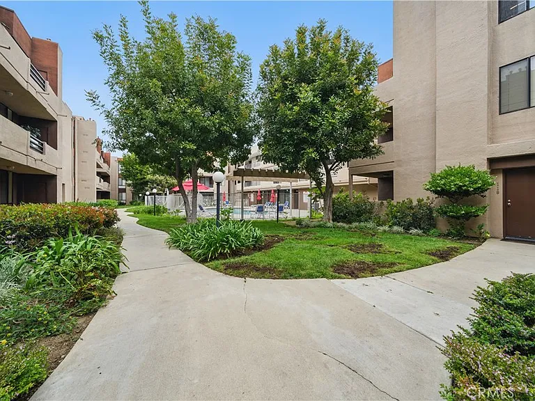 7826 Topanga Canyon Blvd #218 — Photo 3