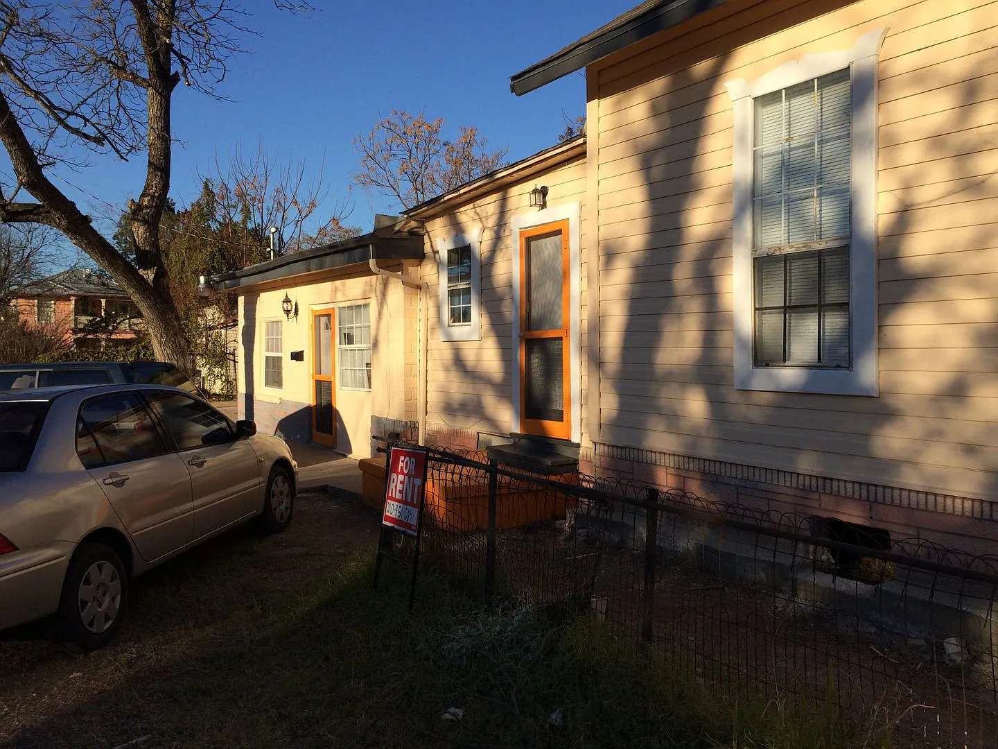 203 Gorman — Photo 3